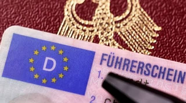 Vereinfachter Zugang zur Verwaltung Ihrer Führerscheine und Fahrzeugpapiere